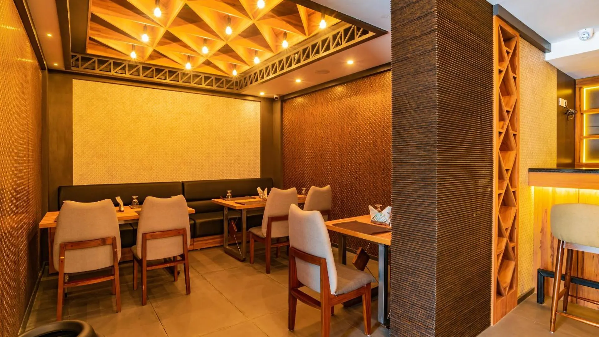 Classic Regency Alappuzha 5*,  India