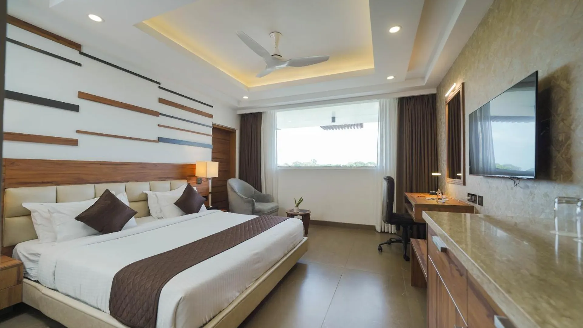 Classic Regency Alappuzha 5*,  India